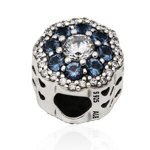 PANDORA Four-Petal Flower Necklace